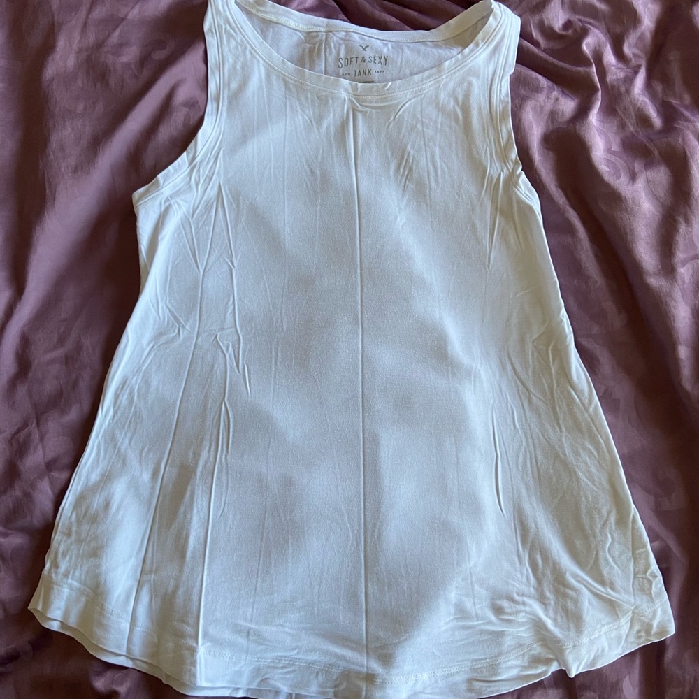 American Eagle Soft and Sexy tank in white
